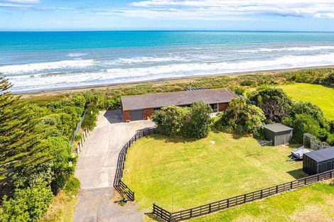 Photo of property in 29 Longbeach Drive, Castlecliff, Whanganui, 4501