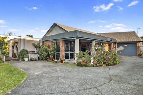 Photo of property in 107b Ocean Road, Whangamata, 3620