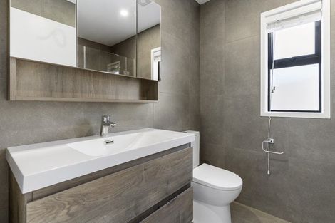 Photo of property in 2b Stokes Avenue, Te Atatu Peninsula, Auckland, 0610