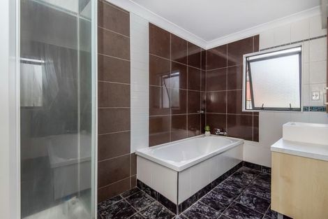 Photo of property in 49 College Road, Northcote, Auckland, 0627