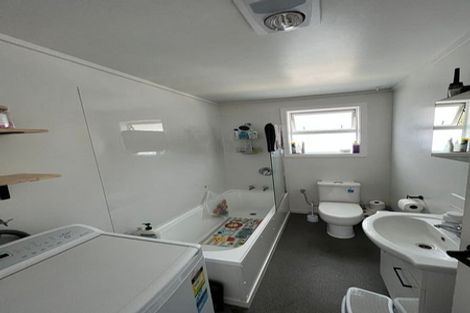 Photo of property in 10f4 Rawson Street, Tawa, Wellington, 5028