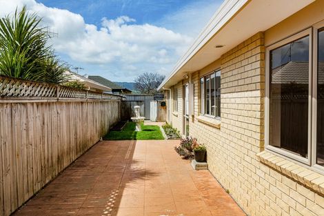 Photo of property in 2 Terry Lane, Paraparaumu Beach, Paraparaumu, 5032