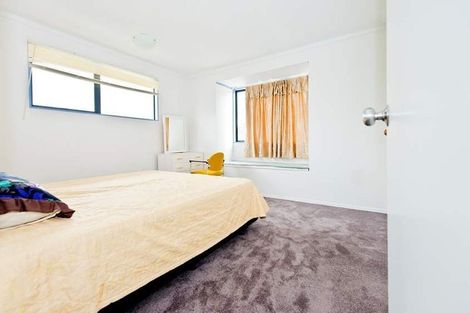 Photo of property in 3/183 Pakuranga Road, Pakuranga, Auckland, 2010