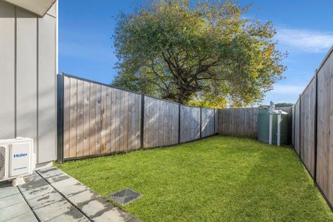 Photo of property in 13 Eileen Newey Place, Henderson, Auckland, 0612