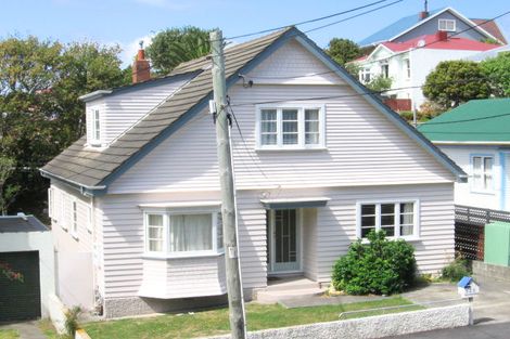 Photo of property in 325 Adelaide Road, Newtown, Wellington, 6021