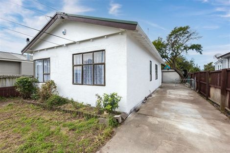 Photo of property in 106 Mackworth Street, Woolston, Christchurch, 8062