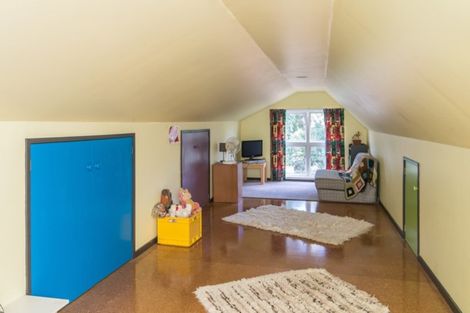 Photo of property in 5 Lesley Grove, Waikanae, 5036