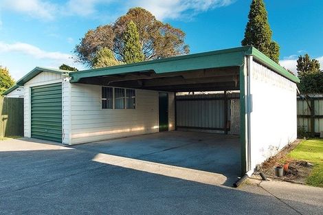 Photo of property in 32 Norfolk Rise, Waiuku, 2123