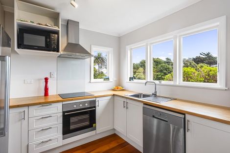 Photo of property in 10 Rosetta Road, Raumati South, Paraparaumu, 5032