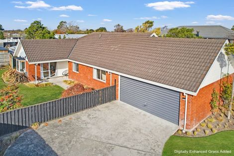 Photo of property in 28 Radiata Avenue, Parklands, Christchurch, 8083