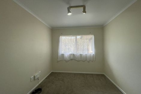 Photo of property in 16 Amherst Place, Albany, Auckland, 0632