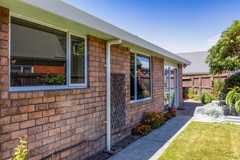 Photo of property in 129 Vagues Road, Northcote, Christchurch, 8052