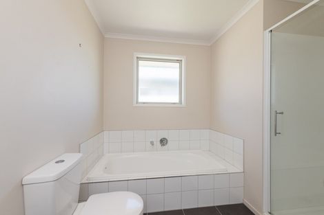 Photo of property in 18 Melfield Place, Richmond, 7020