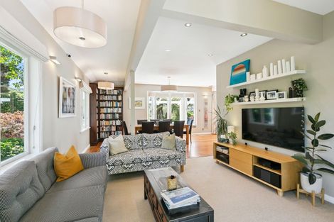 Photo of property in 22 Woodmancote Road, Khandallah, Wellington, 6035