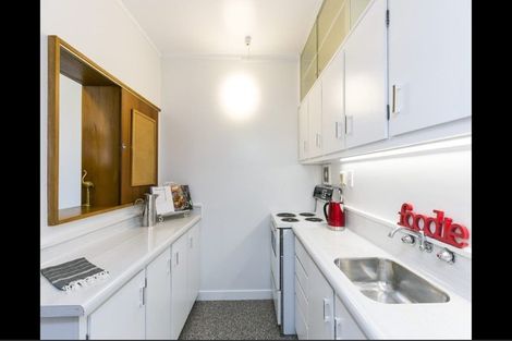 Photo of property in Hobson Court Flats, 27/70u Hobson Street, Thorndon, Wellington, 6011