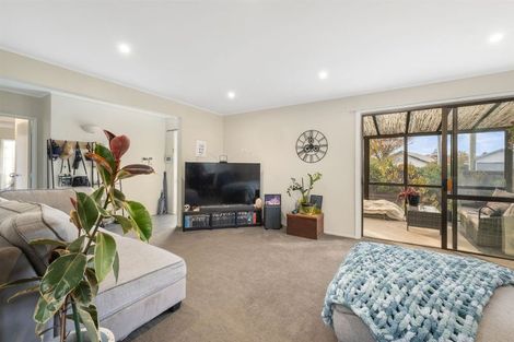 Photo of property in 380 Mairehau Road, Parklands, Christchurch, 8083