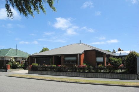Photo of property in 1 Fenhall Street, Russley, Christchurch, 8042