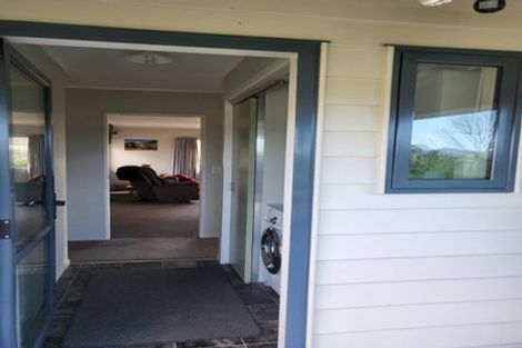 Photo of property in 1 Watts Street, Waipawa, 4210