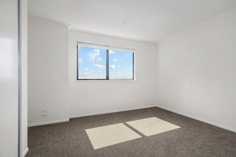 Photo of property in 4/1 Scott Road, Hobsonville, Auckland, 0616