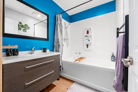 Photo of property in 28 Portal Crescent, Beerescourt, Hamilton, 3200