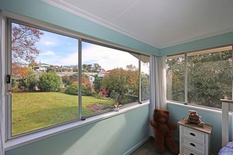 Photo of property in 16 Ure Street, South Hill, Oamaru, 9400