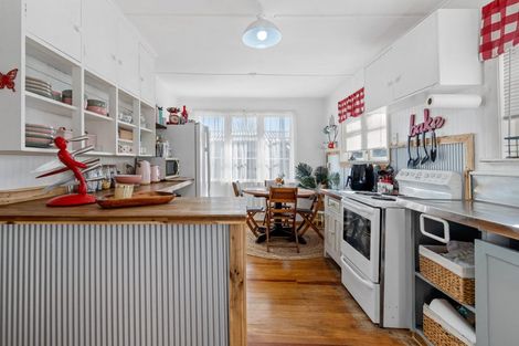 Photo of property in 32 Kummer Crescent, Masterton, 5810