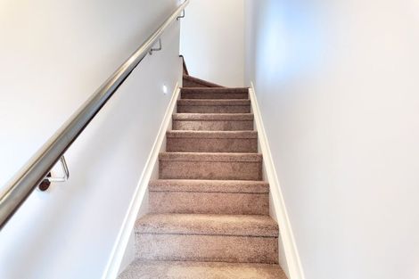 Photo of property in 44d Cyclarama Crescent, Massey, Auckland, 0614