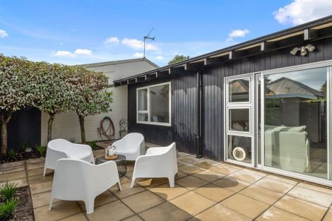 Photo of property in 2/42 Gordon Avenue, St Albans, Christchurch, 8014