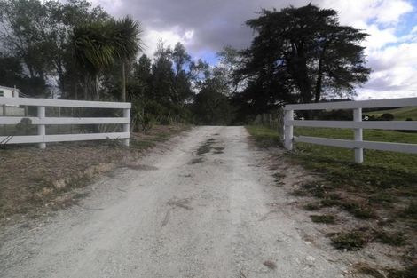 Photo of property in 102 Settlement Road, Kaiwaka, 0573