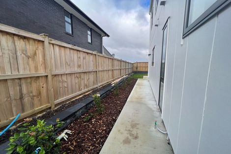 Photo of property in 80a Kahui Parade, Karaka, 2113