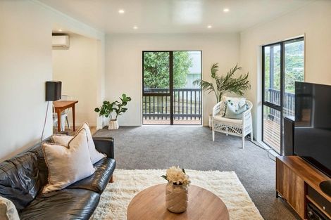 Photo of property in 63 Omapere Street, Whitby, Porirua, 5024