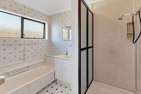 Photo of property in 1/102 Roy Street, Palmerston North, 4410