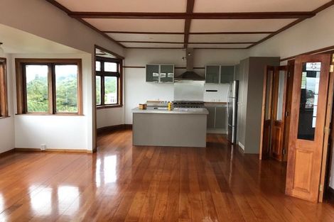 Photo of property in 11 Highbury Crescent, Highbury, Wellington, 6012