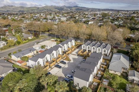 Photo of property in 2/21 Linwood Avenue, Linwood, Christchurch, 8011