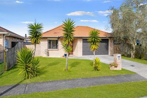 Photo of property in 16 Maadi Place, Papakura, 2110