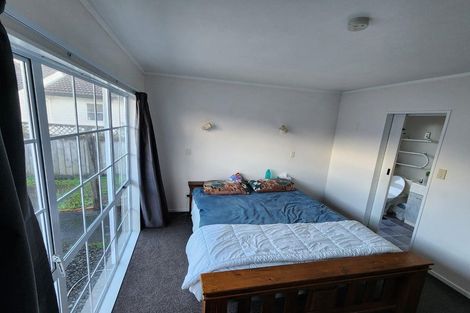 Photo of property in 22 Cromwell Drive, Fitzroy, Hamilton, 3206