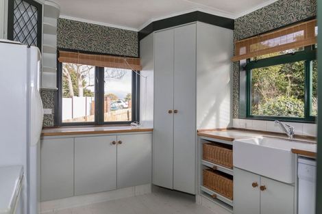 Photo of property in 11 Maclaurin Street, Dannevirke, 4930