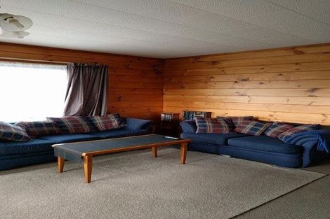 Photo of property in 31b Fitzpatrick Street, Newlands, Wellington, 6037