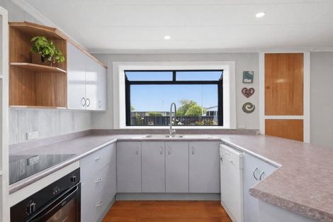 Photo of property in 106 Effingham Street, North New Brighton, Christchurch, 8083