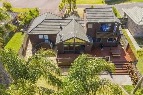 Photo of property in 44 San Valentino Drive, Henderson, Auckland, 0612