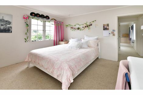 Photo of property in 11a Milton Road, Orewa, 0931