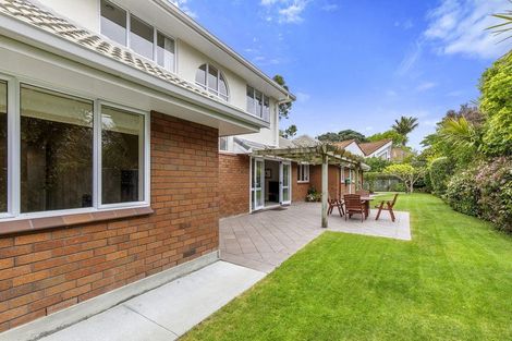 Photo of property in 2 Bloomfield Terrace, Hutt Central, Lower Hutt, 5010