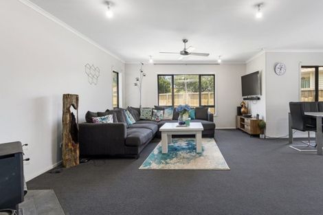 Photo of property in 2 Harris Street, Te Puke, 3119