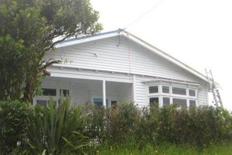 Photo of property in 12 Karepa Street, Brooklyn, Wellington, 6021