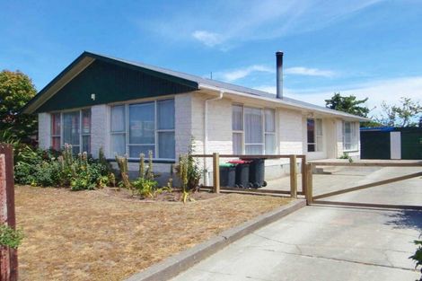 Photo of property in 19 Lamorna Road, Parklands, Christchurch, 8083