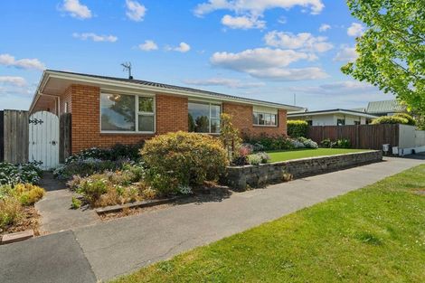 Photo of property in 17 Tudor Avenue, Ilam, Christchurch, 8041