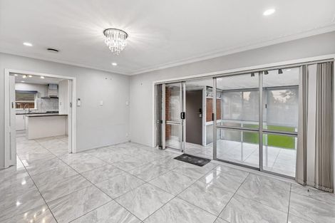 Photo of property in 41 Royal Road, Massey, Auckland, 0614