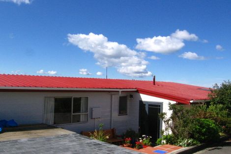 Photo of property in 4 Flint Way, Northland, Wellington, 6012