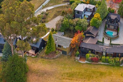 Photo of property in 2/83 Arawata Terrace, Sunshine Bay, Queenstown, 9300