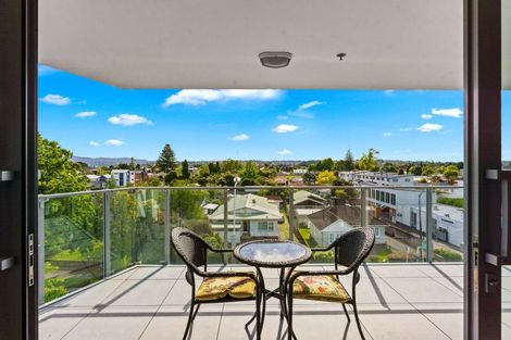 Photo of property in Bella Vista, 3a/84 Gunner Drive, Te Atatu Peninsula, Auckland, 0610